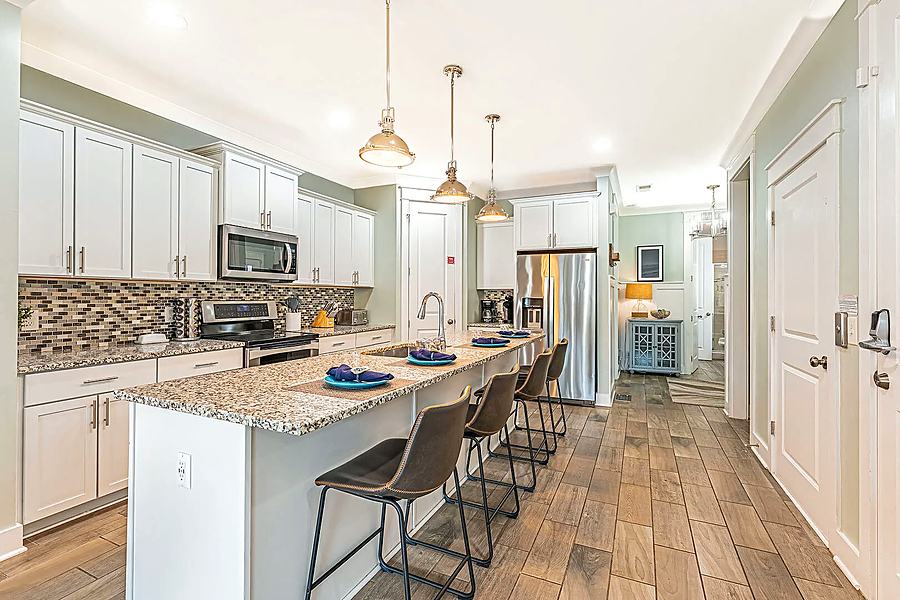 Kitchen at 122 Sandcastle Court, full width with double oven